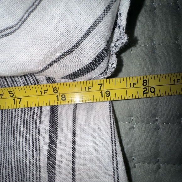 Saks Fifth Avenue Black grey and White Striped off the shoulder Blouse. Size M - Picture 2 of 9